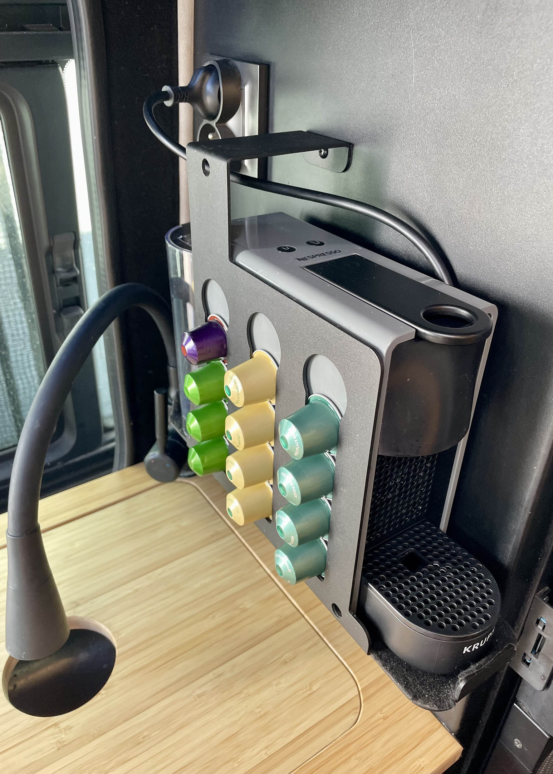 Uchwyt na ekspres do kawy Nespresso